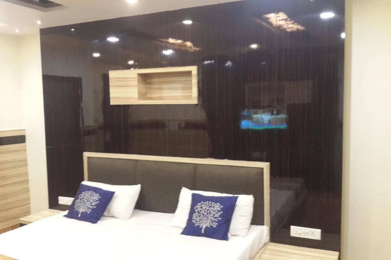 Отель Oyo 86669 Arnav Residency Нью-Дели Экстерьер фото